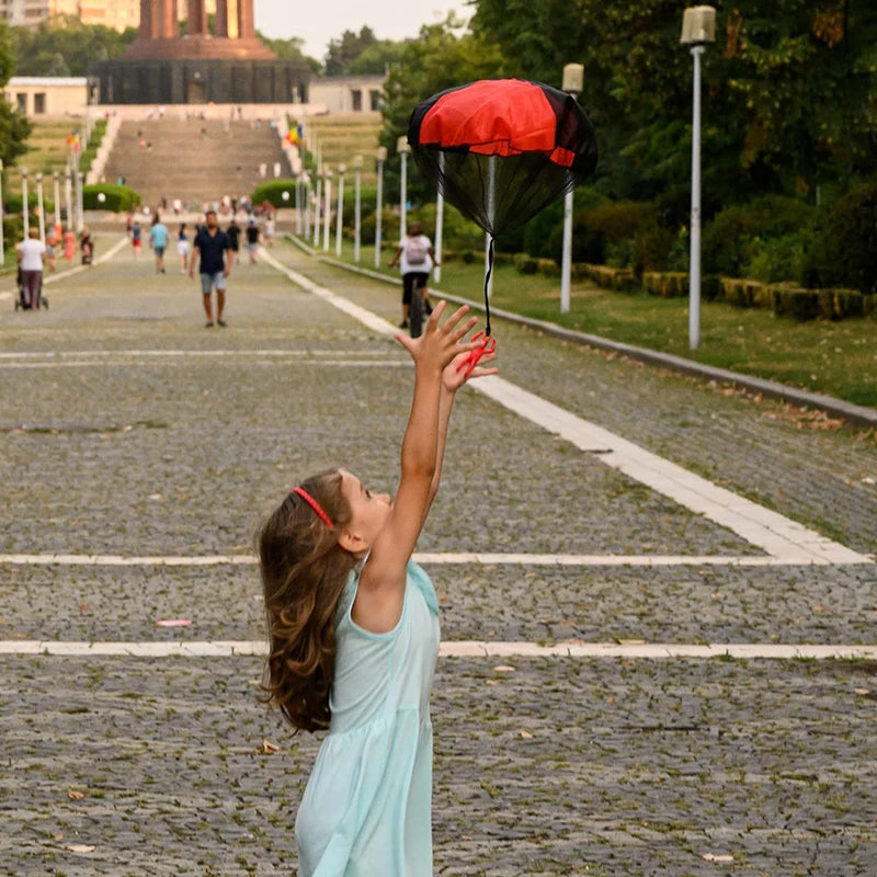 Parachute Toys for Kids Tangle Free Outdoor Flying Parachute Men