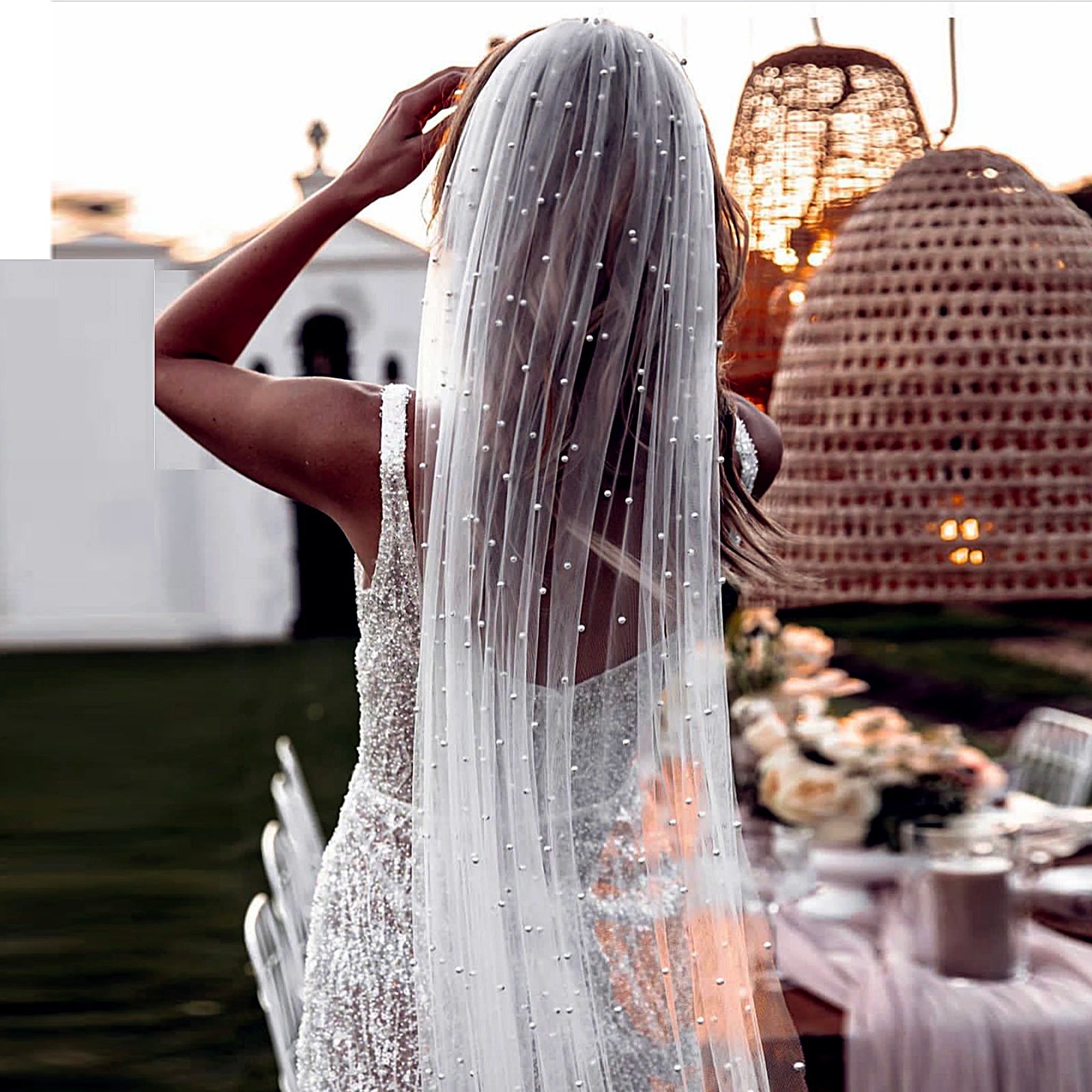 Short Wedding Veil for Bride Pearls Beaded Bridal Veils with Comb Soft