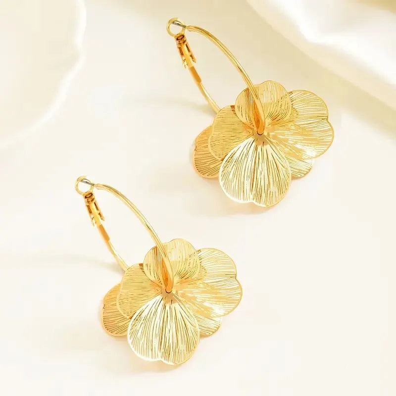 Yupsk Exquisite Butterfly Flower Pendant Earrings Golden Vintage
