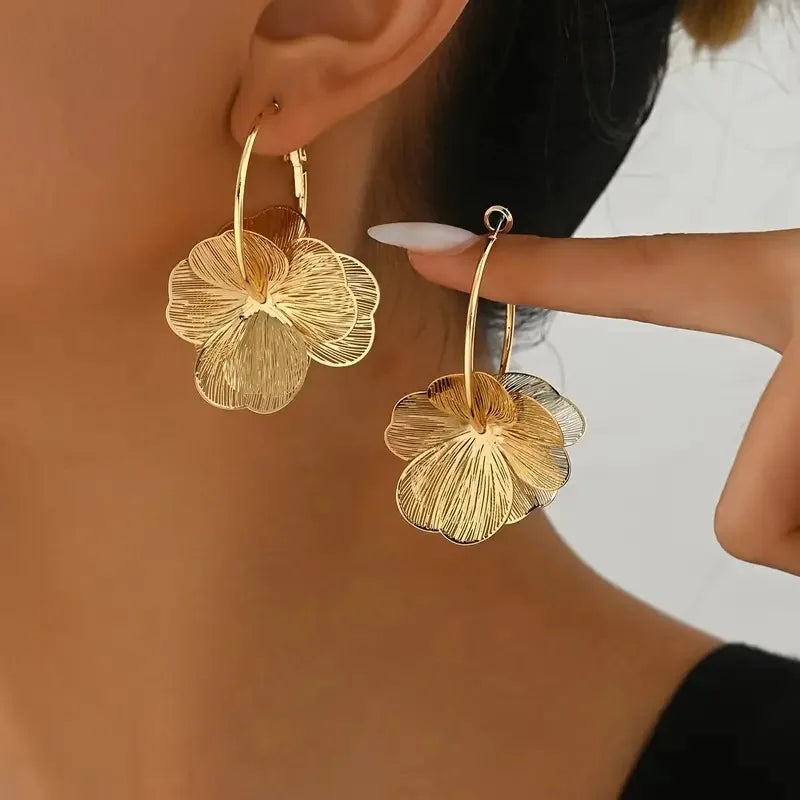 Yupsk Exquisite Butterfly Flower Pendant Earrings Golden Vintage