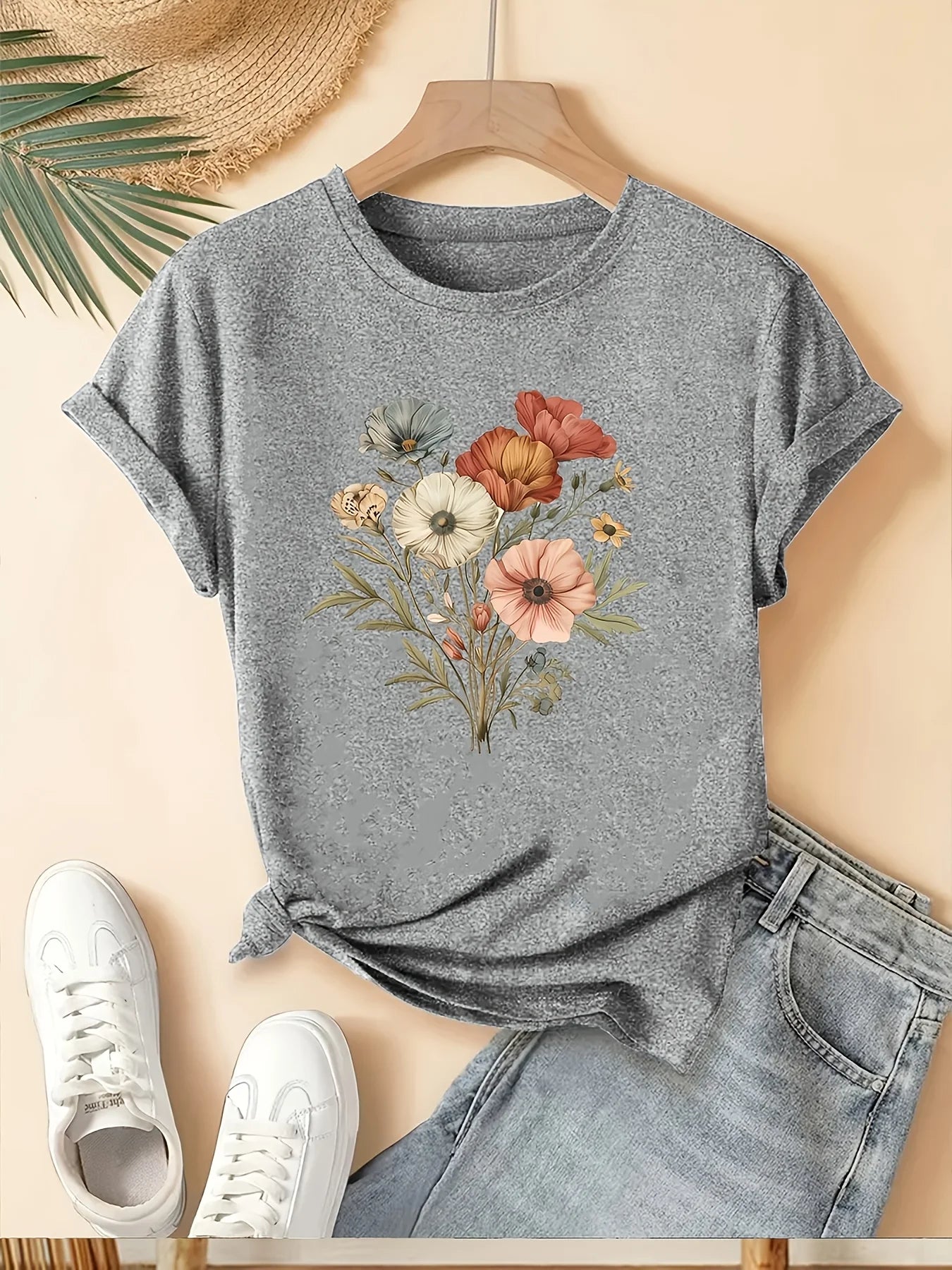 [Floral Fashion Tee] Breathable Polyester Women's Casual Fashion