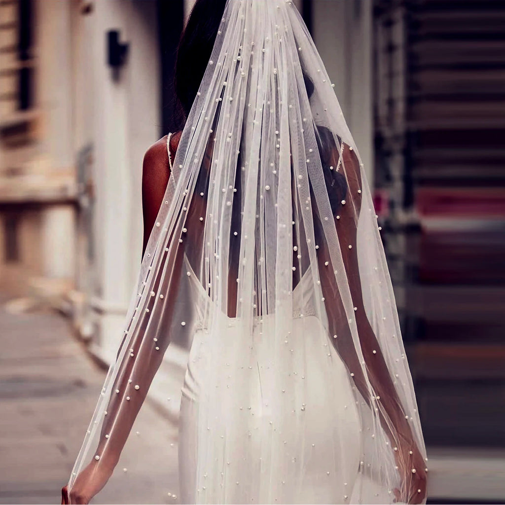Short Wedding Veil for Bride Pearls Beaded Bridal Veils with Comb Soft